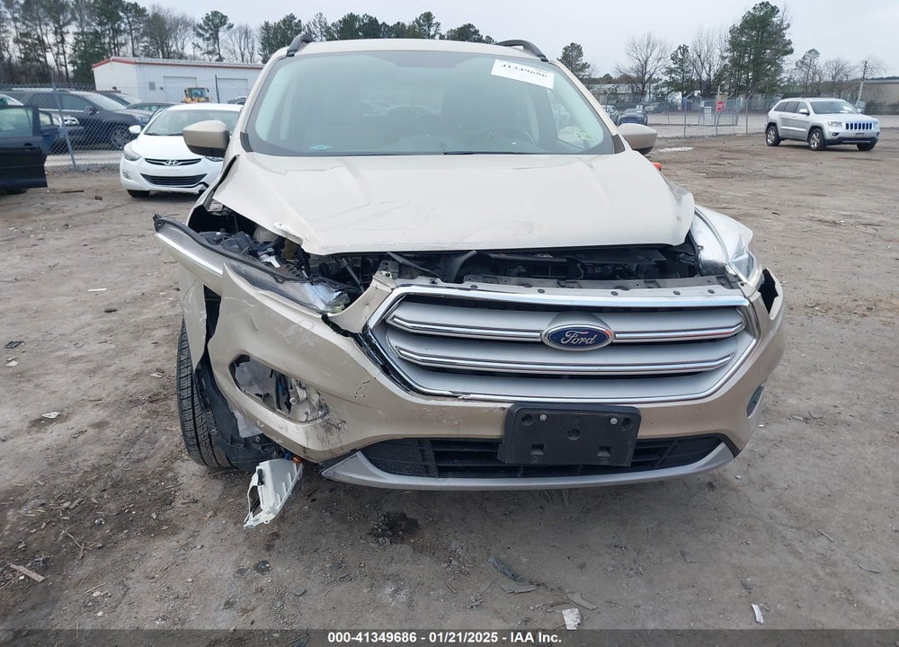 2018 FORD ESCAPE SEL VIN: 1FMCU0HD2JUC45302