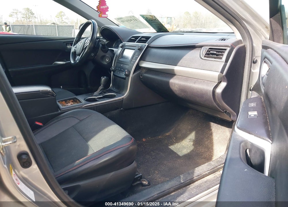 2016 TOYOTA CAMRY SE VIN: 4T1BF1FK1GU244907