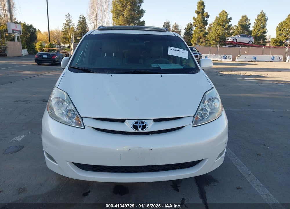 2010 TOYOTA SIENNA XLE/XLE LIMITED VIN: 5TDDK4CC3AS032755