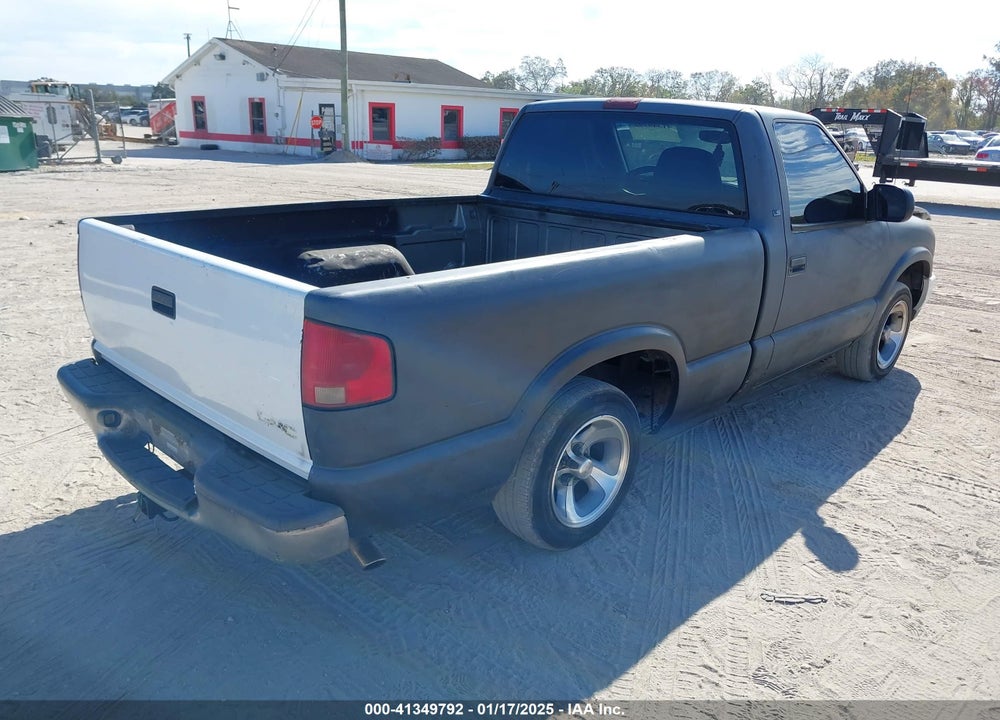 2002 CHEVROLET S-10 LS VIN: 1GCCS145128164736