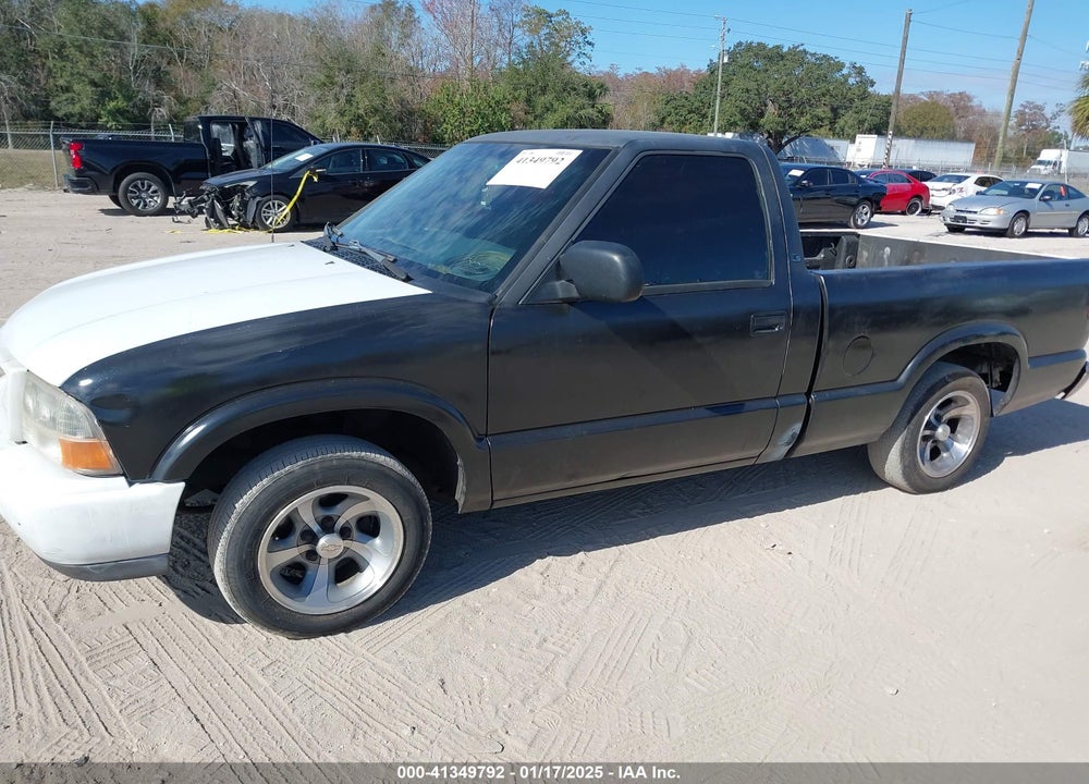 2002 CHEVROLET S-10 LS VIN: 1GCCS145128164736