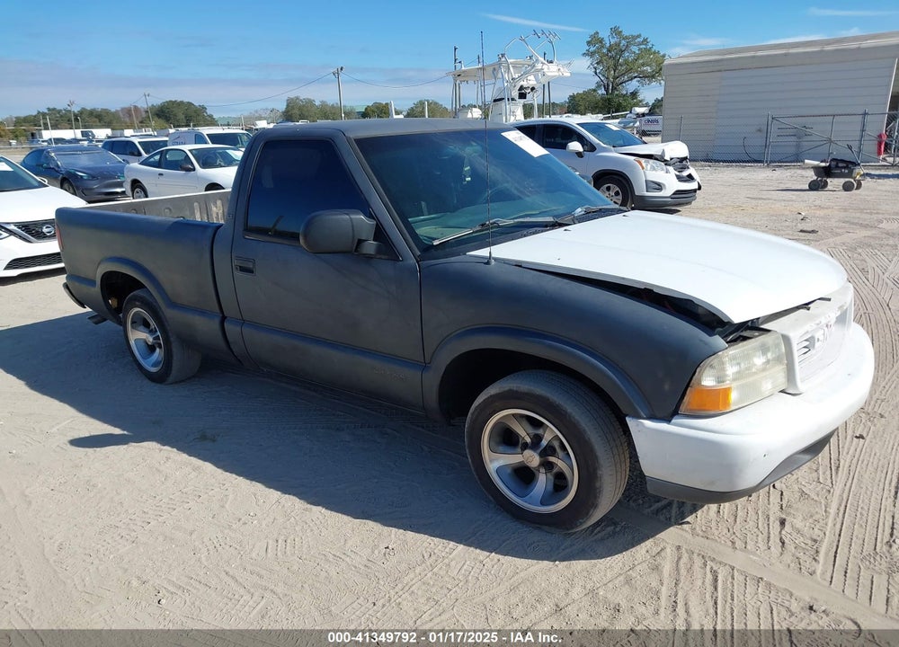 2002 CHEVROLET S-10 LS VIN: 1GCCS145128164736