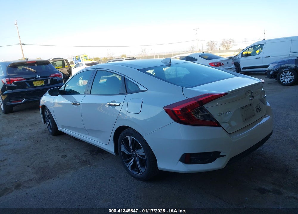 2018 HONDA CIVIC VIN: 19XFC1F95JE200619