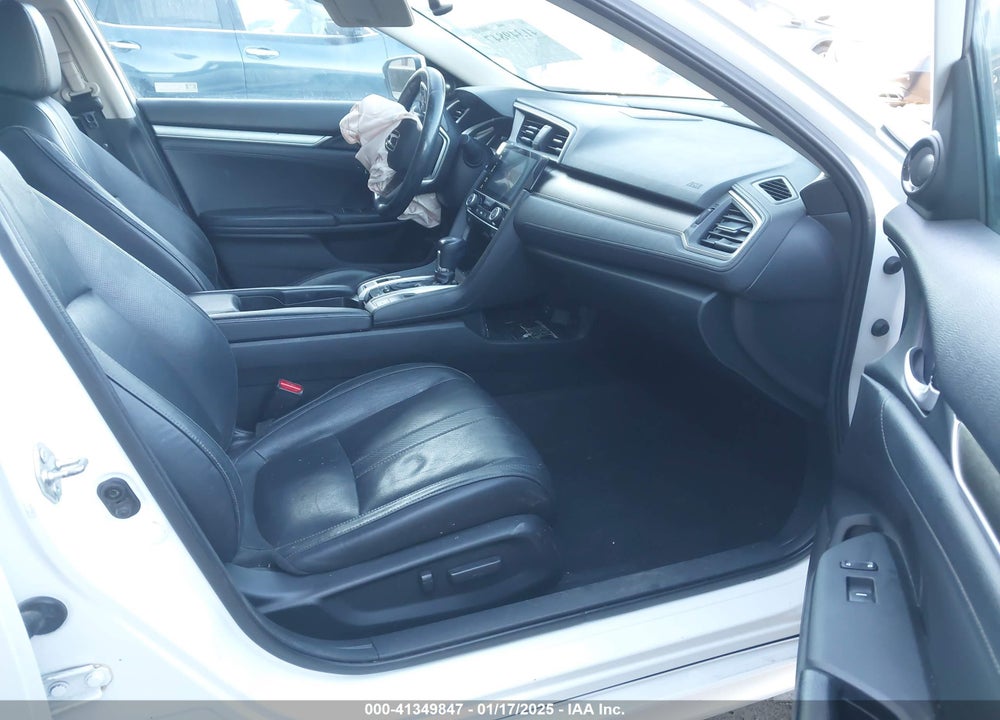 2018 HONDA CIVIC VIN: 19XFC1F95JE200619