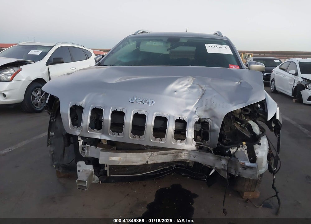 2019 JEEP CHEROKEE LATITUDE PLUS FWD VIN: 1C4PJLLB1KD226232