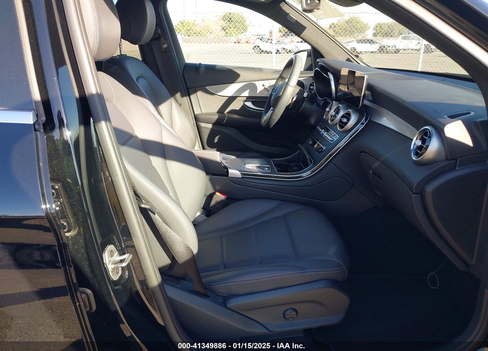 2022 MERCEDES-BENZ GLC 300 SUV VIN: W1N0G8DB8NV328243