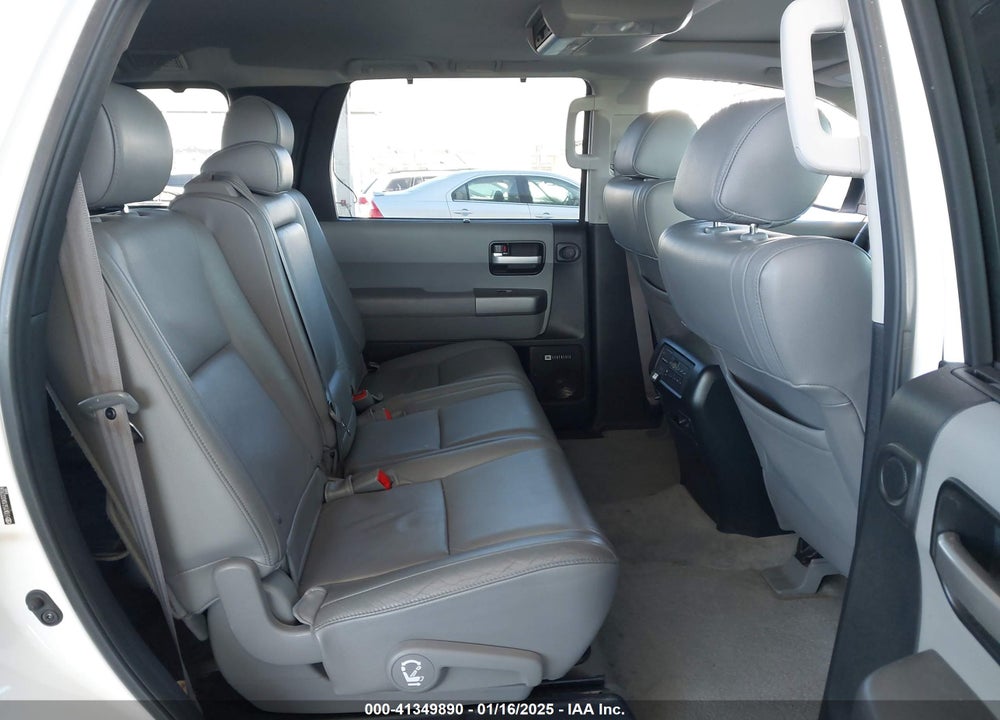 2010 TOYOTA SEQUOIA LIMITED 5.7L V8 VIN: 5TDKY5G10AS022656