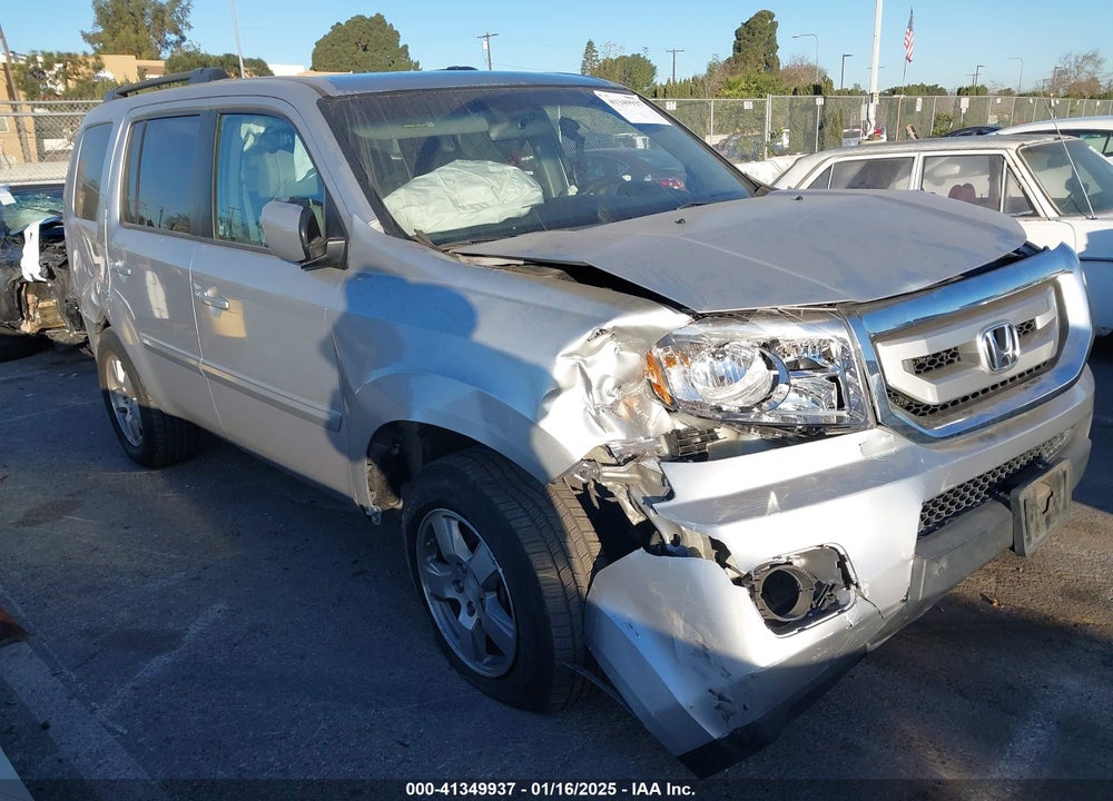 2011 HONDA PILOT EX VIN: 5FNYF3H4XBB003129
