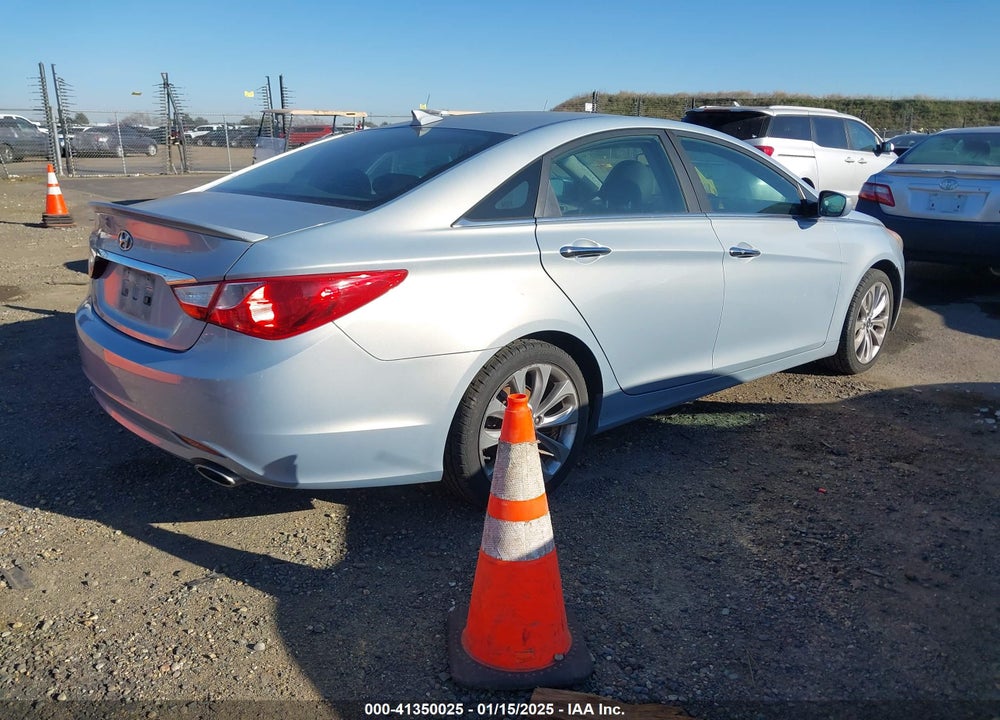 2013 HYUNDAI SONATA VIN: 5NPEC4ACXDH652209