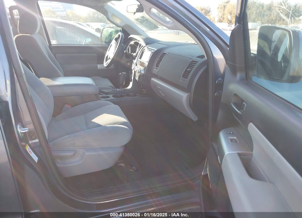 2018 TOYOTA SEQUOIA SR5 VIN: 5TDZY5G11JS071489