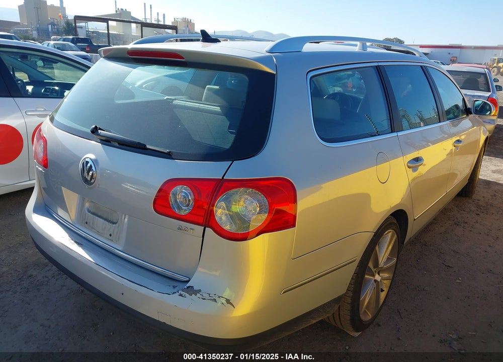 2010 VOLKSWAGEN PASSAT VIN: WVWXL7AN4AE062188
