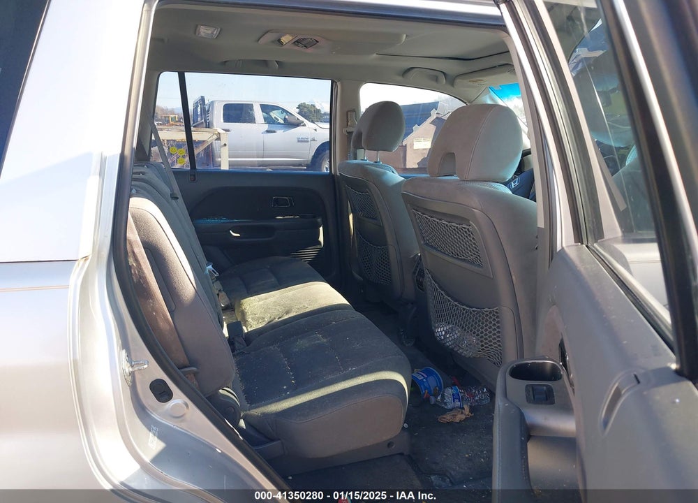 2008 HONDA PILOT SE VIN: 5FNYF18338B001727