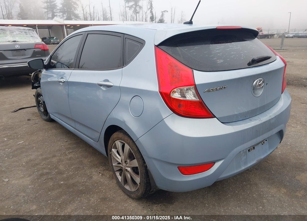 2013 HYUNDAI ACCENT VIN: KMHCU5AE3DU132009