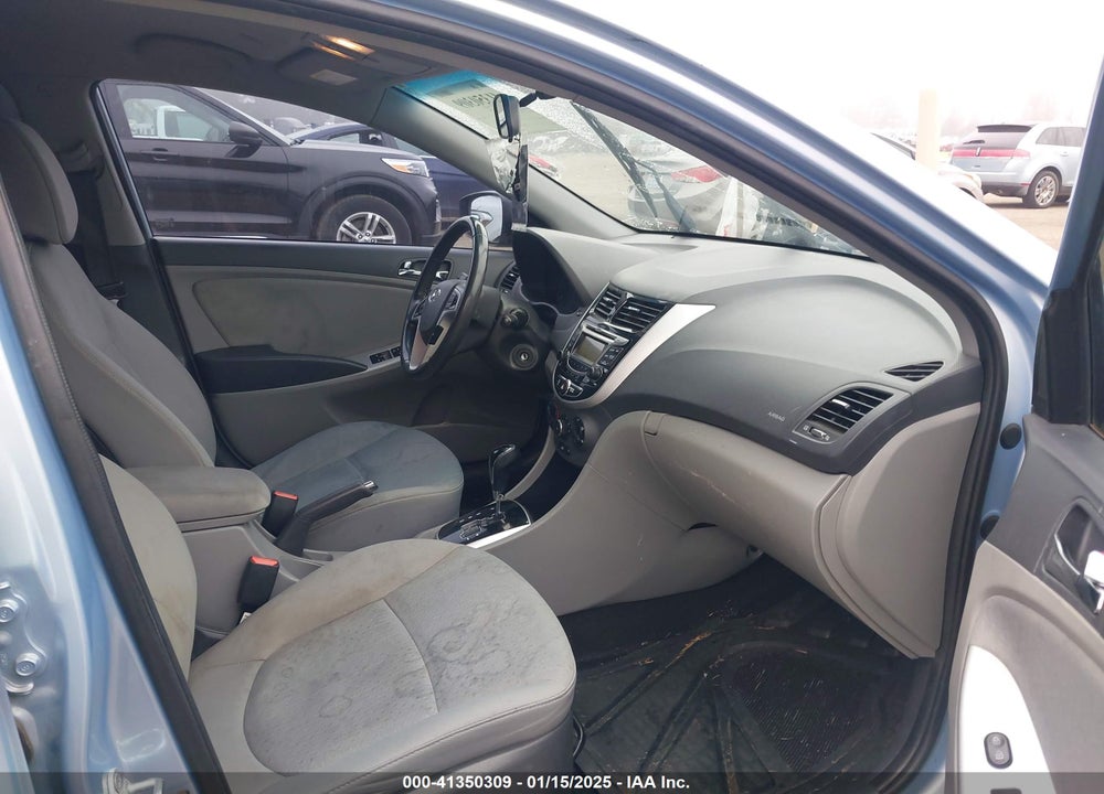 2013 HYUNDAI ACCENT VIN: KMHCU5AE3DU132009