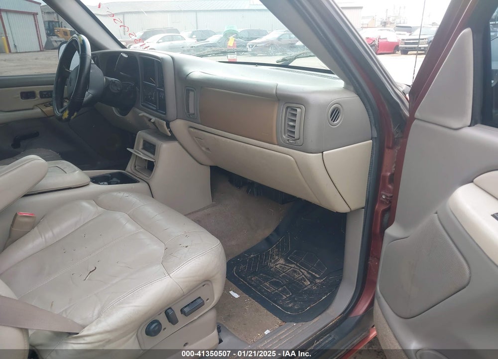 2000 CHEVROLET TAHOE ALL NEW LT VIN: 1GNEC13T6YJ166903