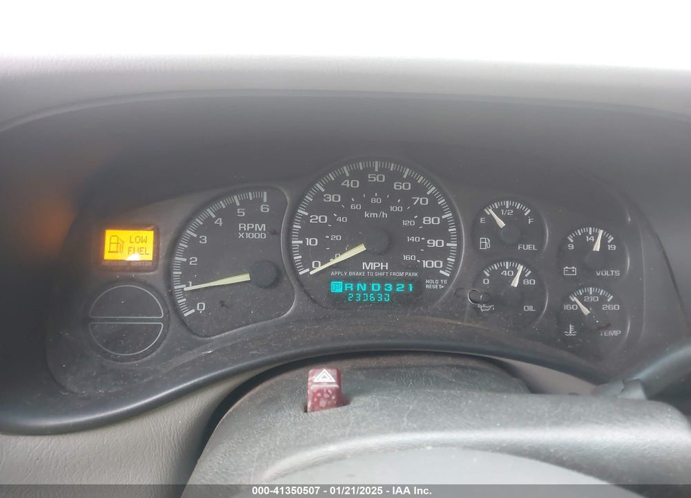 2000 CHEVROLET TAHOE ALL NEW LT VIN: 1GNEC13T6YJ166903