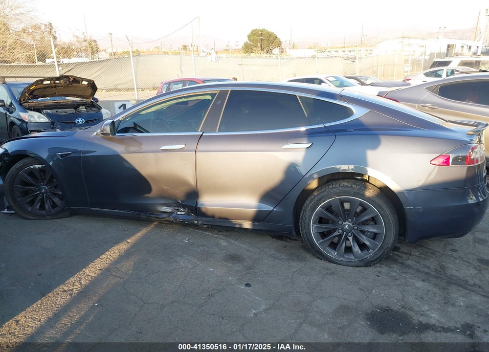 2018 TESLA MODEL S 100D/75D/P100D VIN: 5YJSA1E29JF294474