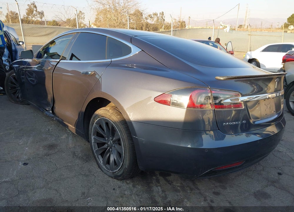 2018 TESLA MODEL S 100D/75D/P100D VIN: 5YJSA1E29JF294474