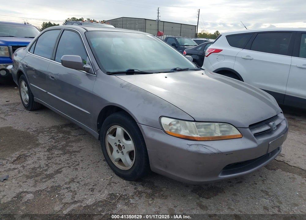 2000 HONDA ACCORD 3.0 EX VIN: 1HGCG1658YA076476