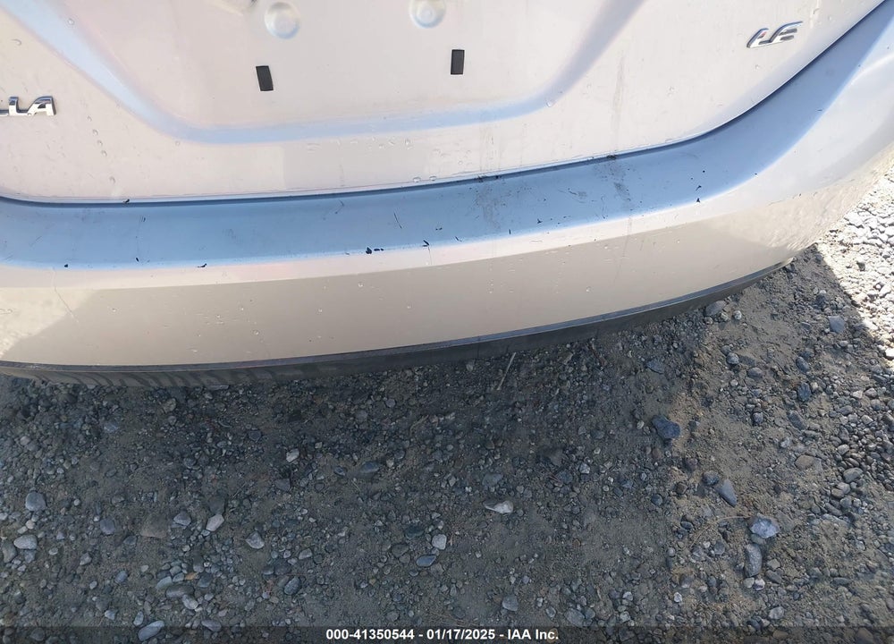 2015 TOYOTA COROLLA VIN: 2T1BURHE2FC322364