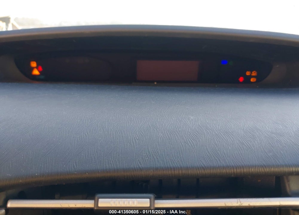 2011 TOYOTA PRIUS TWO VIN: JTDKN3DU4B0327738