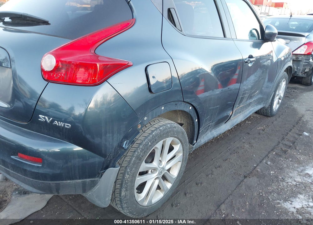 2011 NISSAN JUKE SV VIN: JN8AF5MV8BT005829
