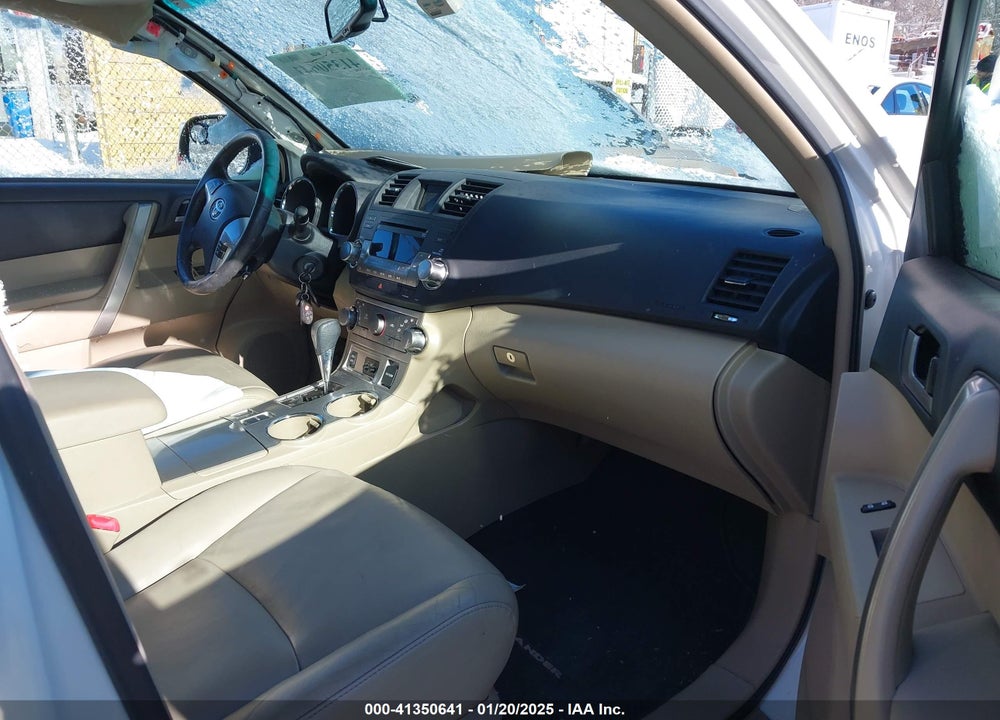2012 TOYOTA HIGHLANDER SE V6 VIN: 5TDBK3EH3CS150091