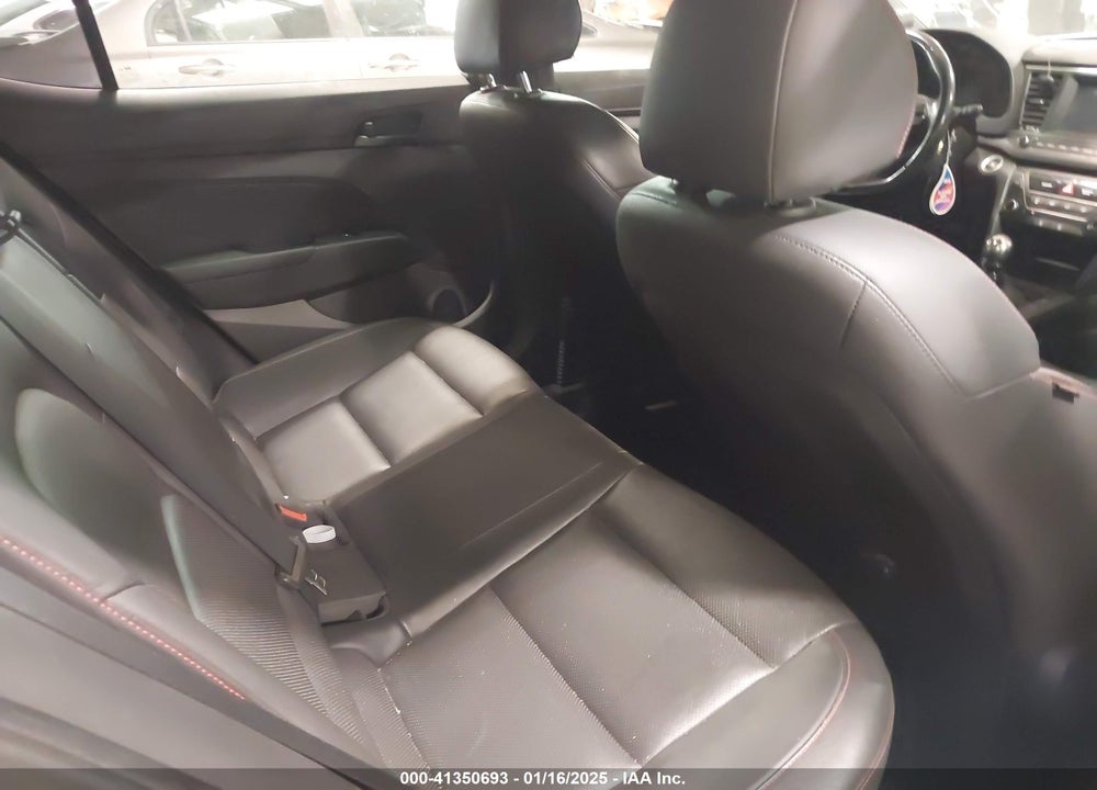2018 HYUNDAI ELANTRA SPORT VIN: KMHD04LB9JU505885