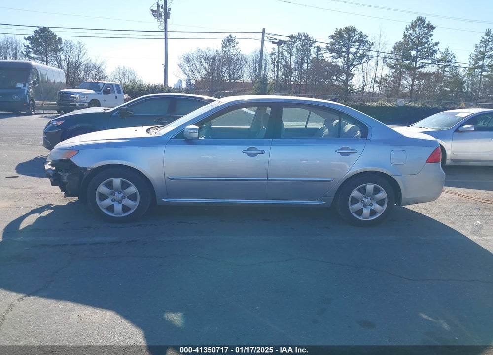 2009 KIA OPTIMA LX VIN: KNAGE228795325109
