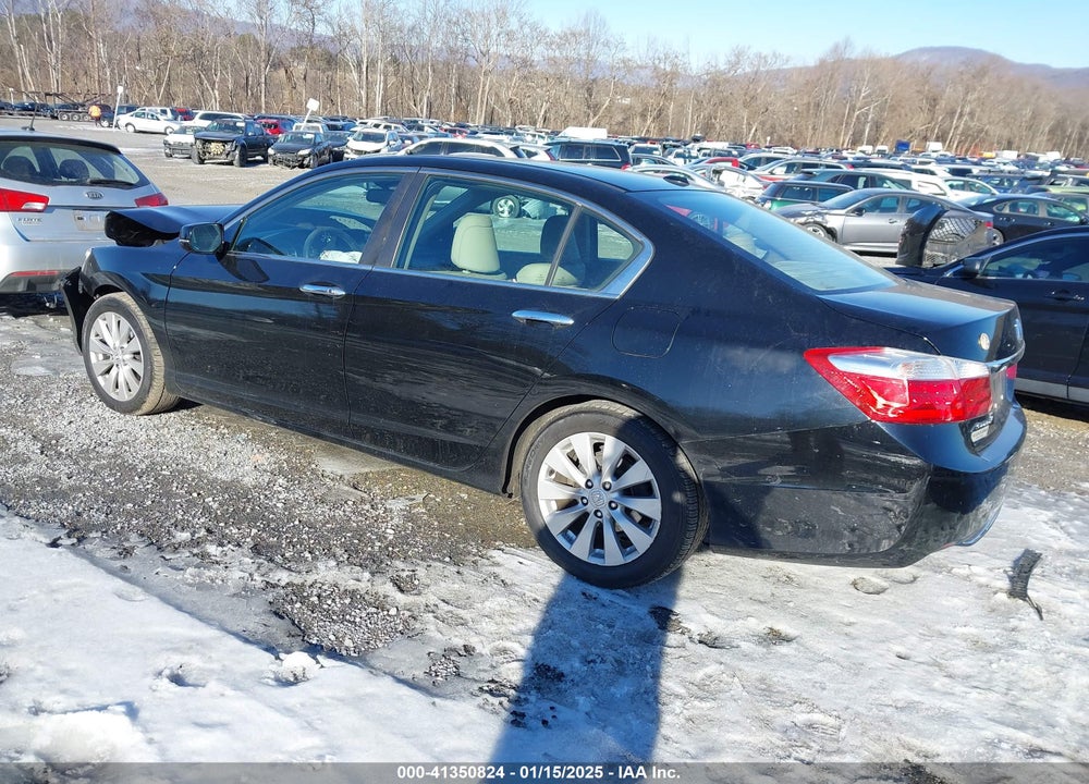 2013 HONDA ACCORD VIN: 1HGCR2F81DA272618