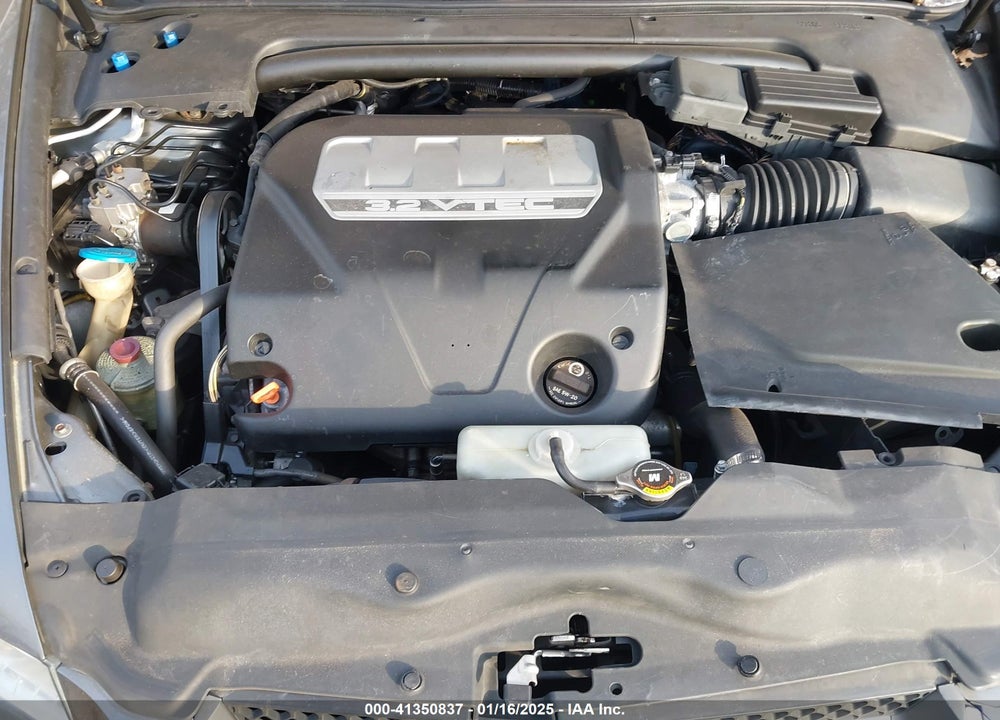 2008 ACURA TL 3.2 VIN: 19UUA66228A056412