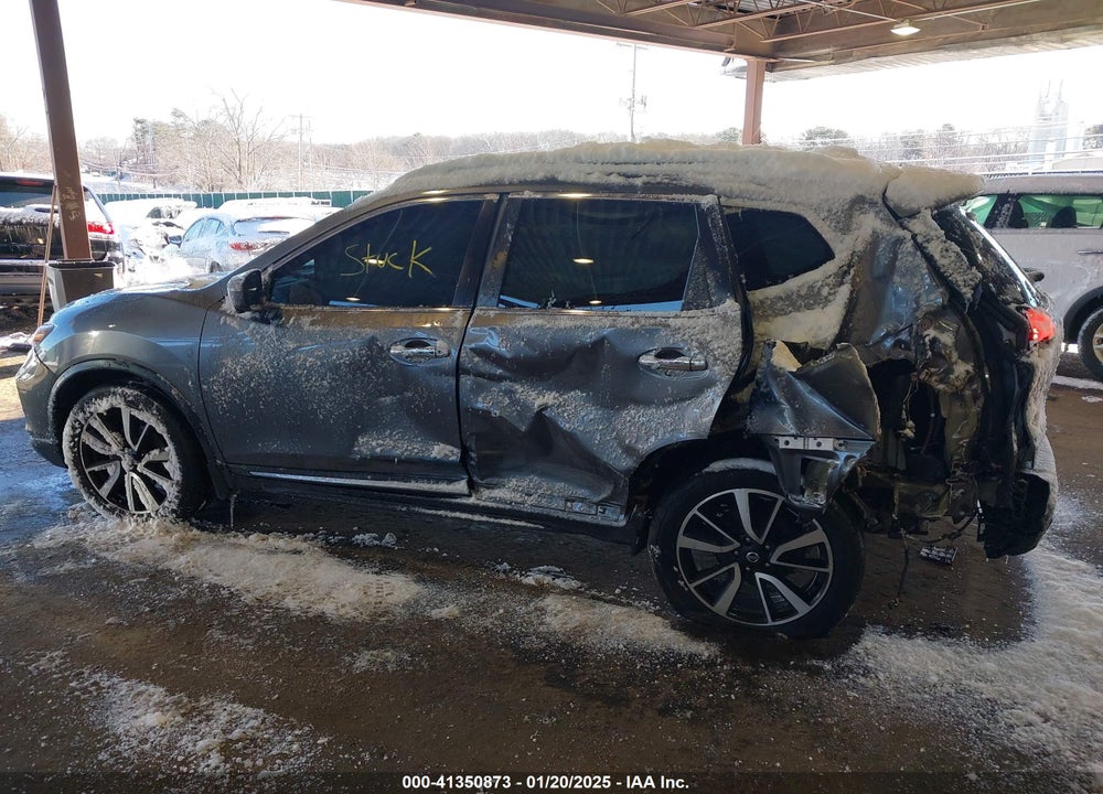 2017 NISSAN ROGUE VIN: 5N1AT2MV1HC764555