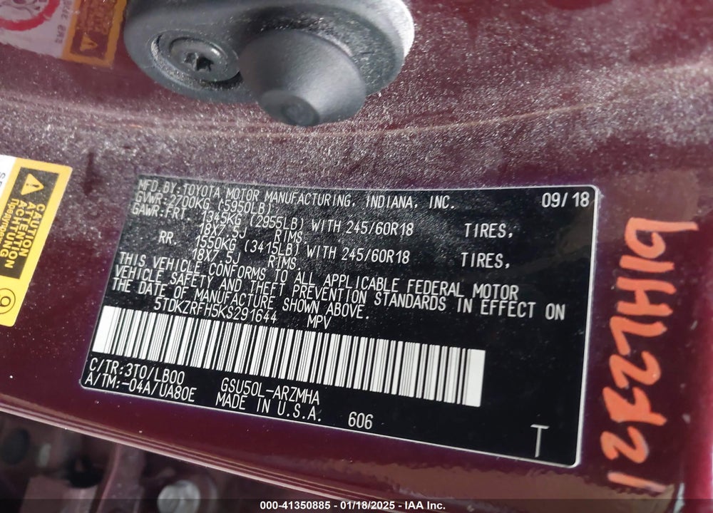 2019 TOYOTA HIGHLANDER XLE VIN: 5TDKZRFH5KS291644