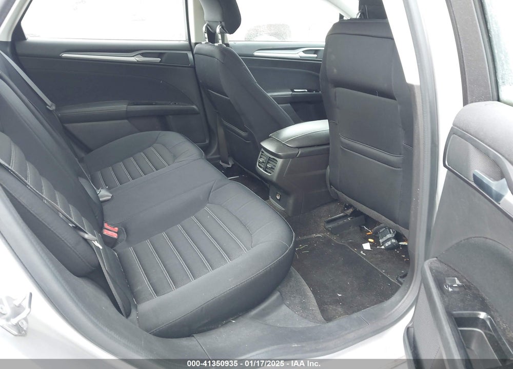 2015 FORD FUSION SE VIN: 3FA6P0H73FR161903