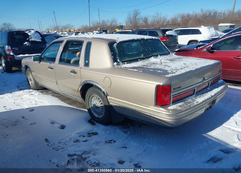 1997 LINCOLN TOWN CAR SIGNATURE VIN: 1LNLM82W9VY691079