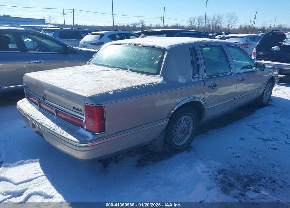 1997 LINCOLN TOWN CAR SIGNATURE VIN: 1LNLM82W9VY691079