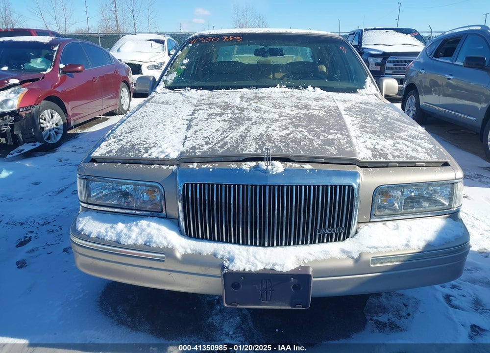1997 LINCOLN TOWN CAR SIGNATURE VIN: 1LNLM82W9VY691079