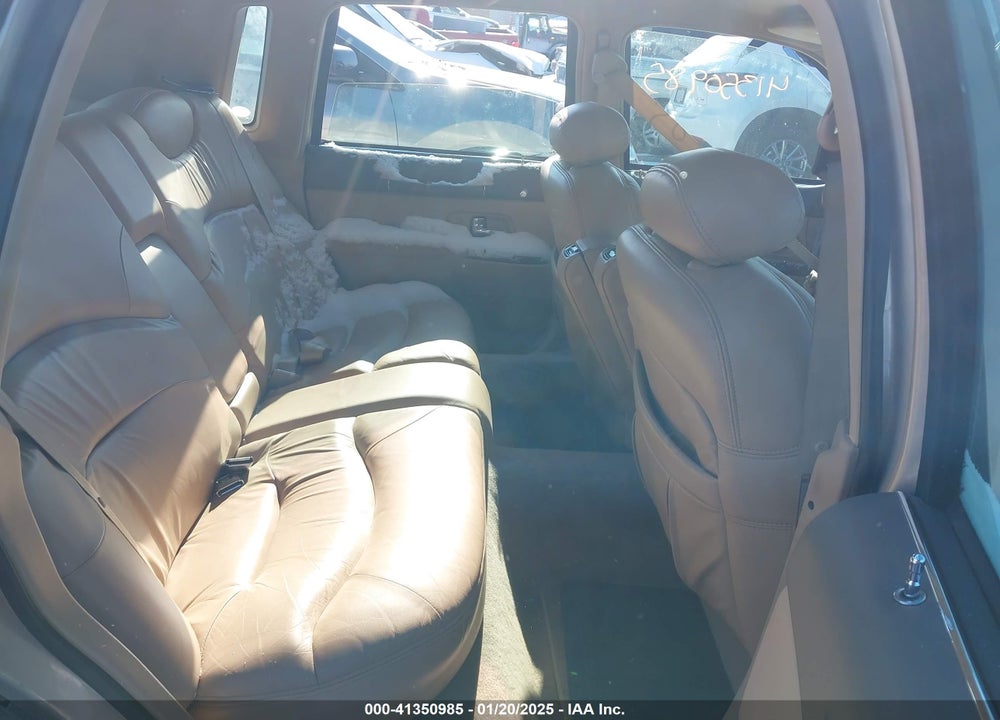 1997 LINCOLN TOWN CAR SIGNATURE VIN: 1LNLM82W9VY691079