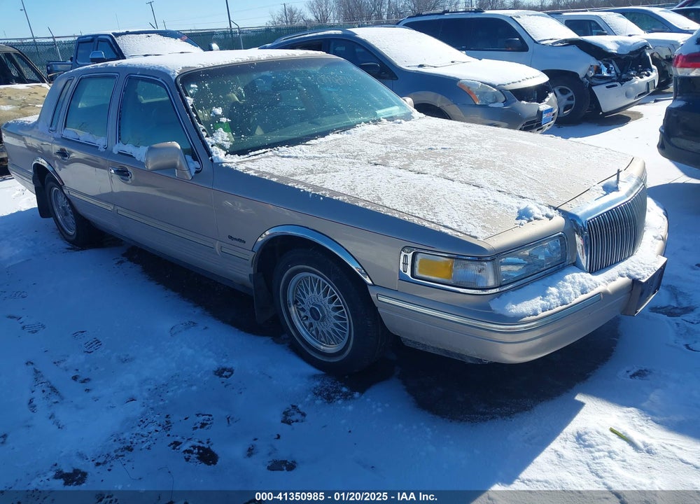 1997 LINCOLN TOWN CAR SIGNATURE VIN: 1LNLM82W9VY691079