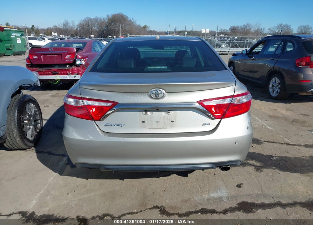 2015 TOYOTA CAMRY SE VIN: 4T1BF1FK4FU968301