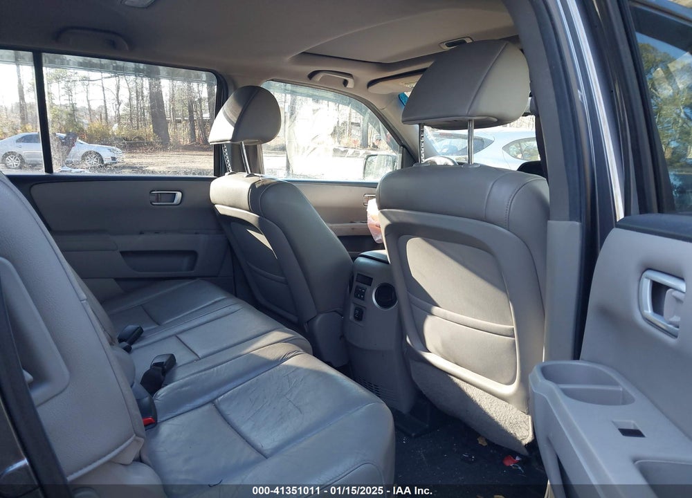 2012 HONDA PILOT EX-L VIN: 5FNYF4H53CB033153