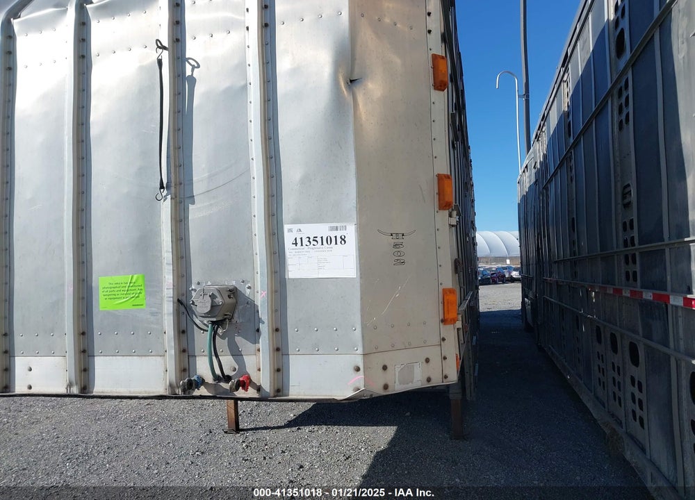 2010 BARRETT TRAILERS INC LIVESTOCK TRAILER VIN: 1B9L5320XA1014018