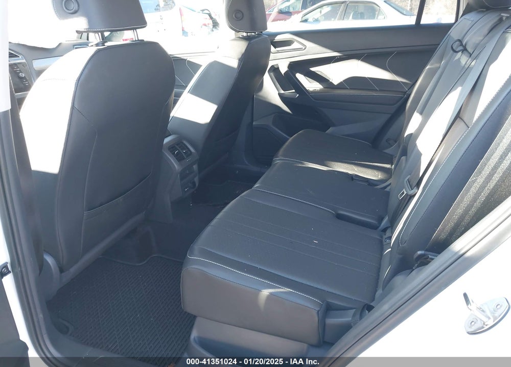 2024 VOLKSWAGEN TIGUAN VIN: 3VV2B7AX6RM035127