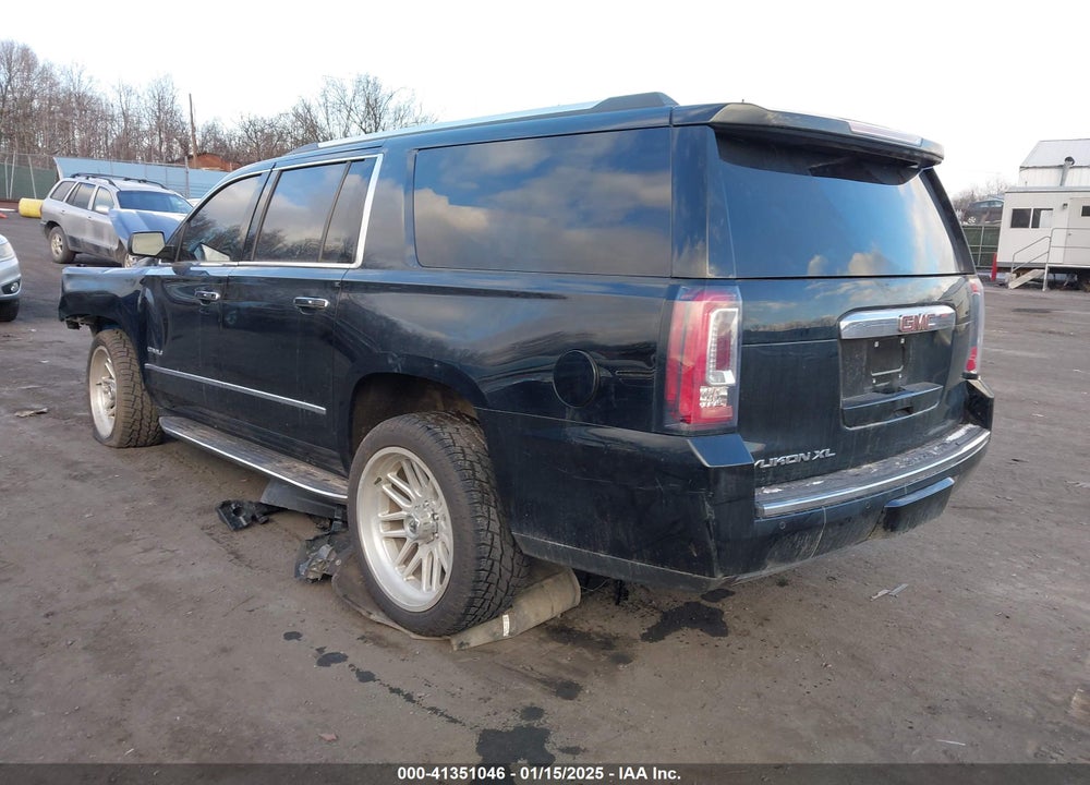 2020 GMC YUKON XL VIN: 1GKS2HKJ9LR162043