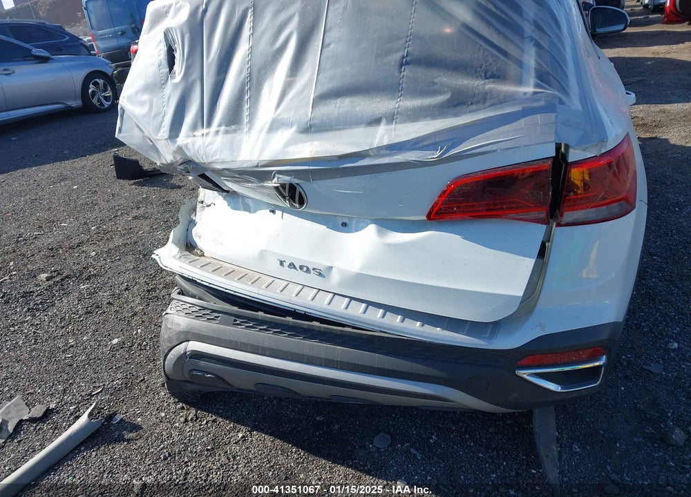 2022 VOLKSWAGEN TAOS 1.5T SE VIN: 3VVRX7B23NM061858