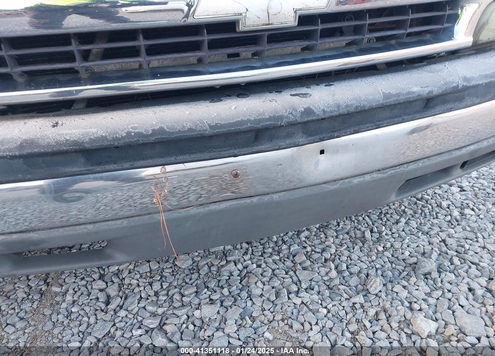 2003 CHEVROLET SUBURBAN 1500 LS VIN: 3GNEC16Z43G109853