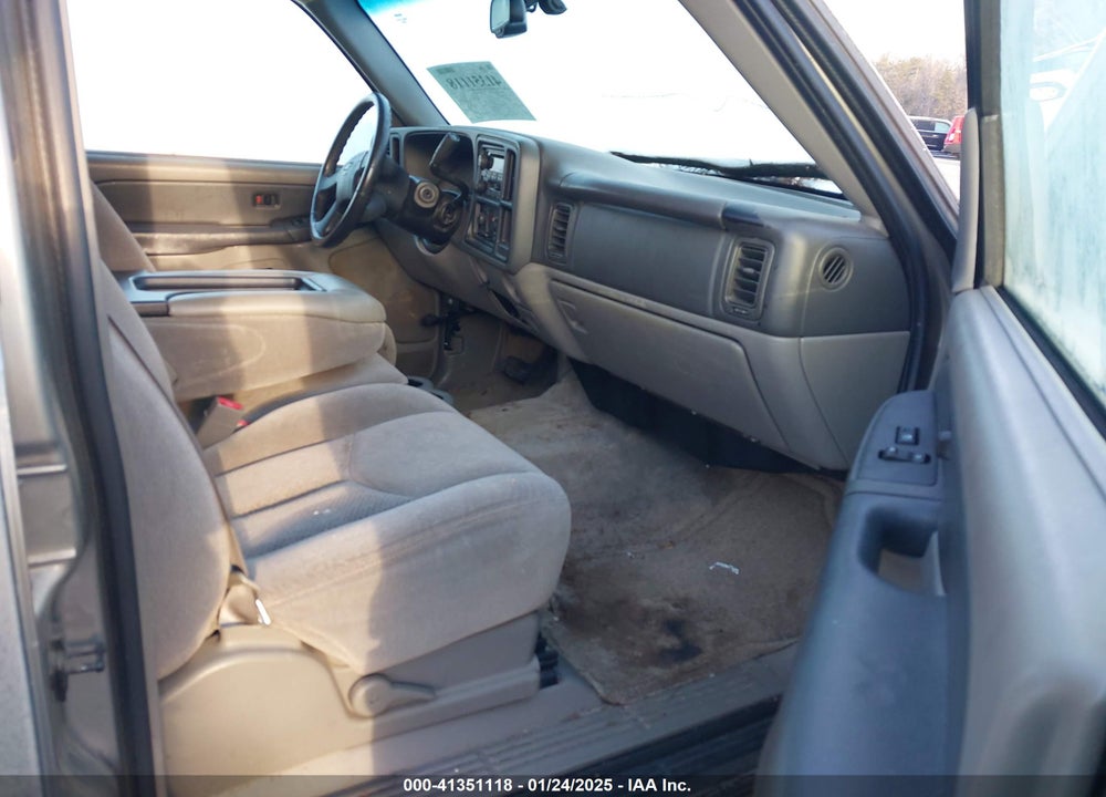 2003 CHEVROLET SUBURBAN 1500 LS VIN: 3GNEC16Z43G109853