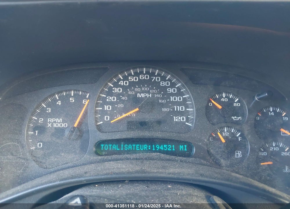 2003 CHEVROLET SUBURBAN 1500 LS VIN: 3GNEC16Z43G109853
