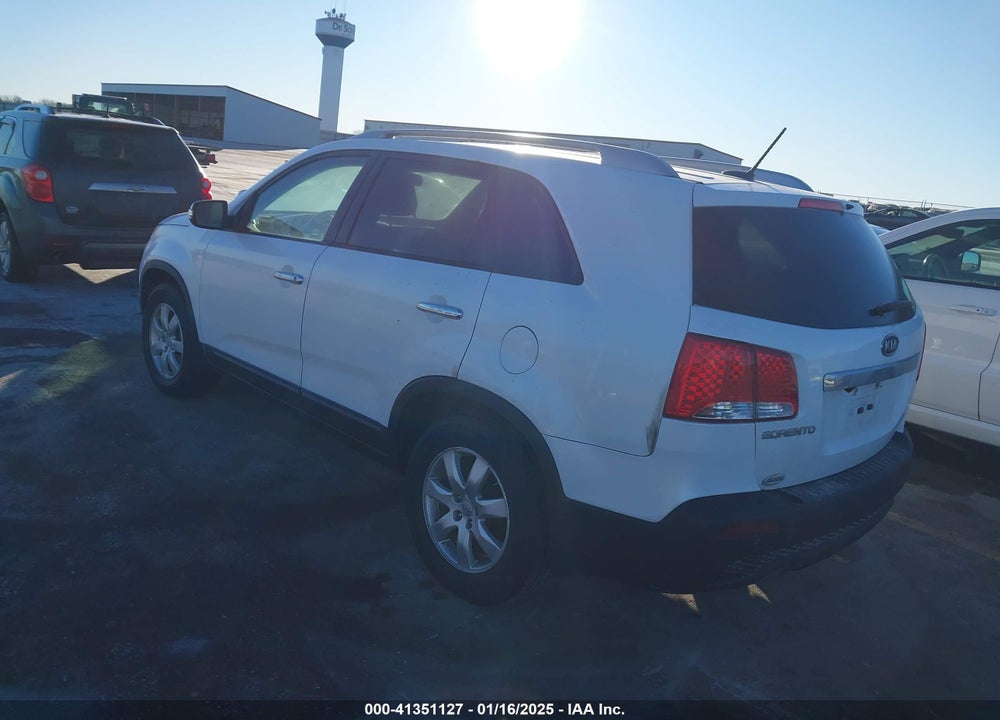 2013 KIA SORENTO VIN: 5XYKT3A66DG385939