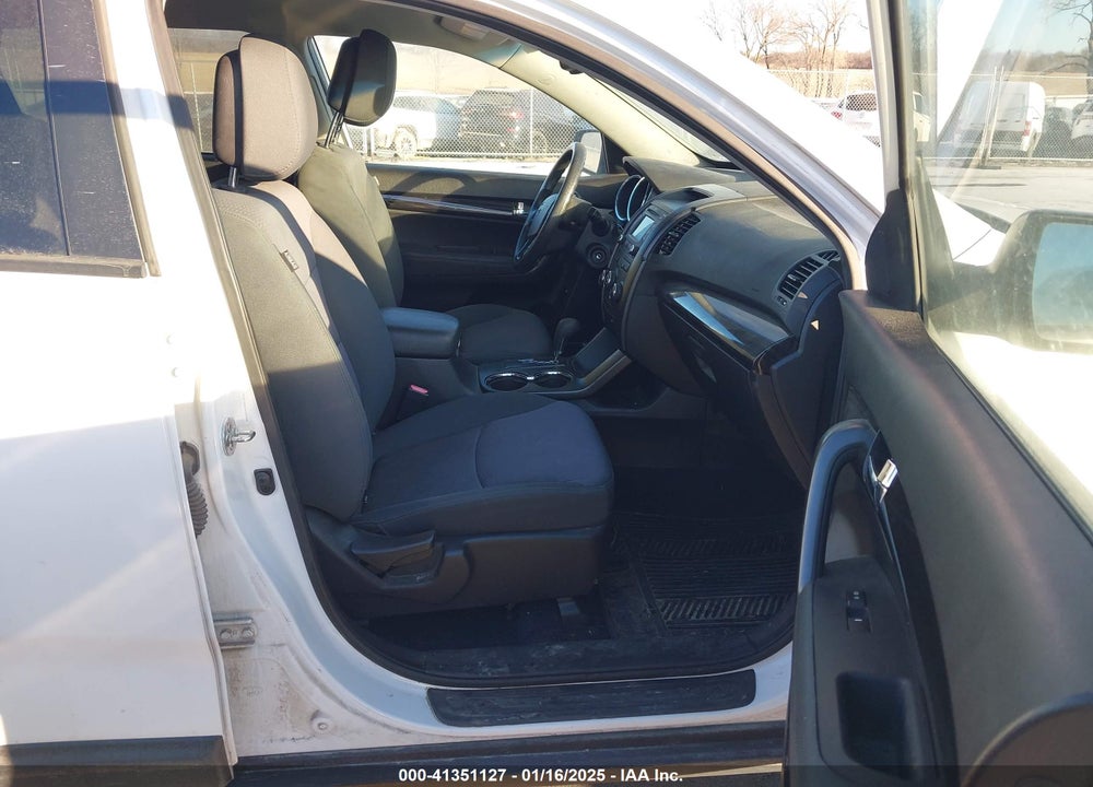 2013 KIA SORENTO VIN: 5XYKT3A66DG385939
